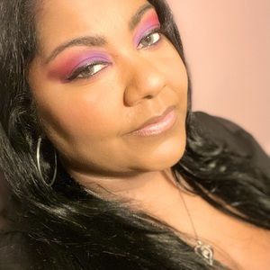 Meet your Posher, Brenda